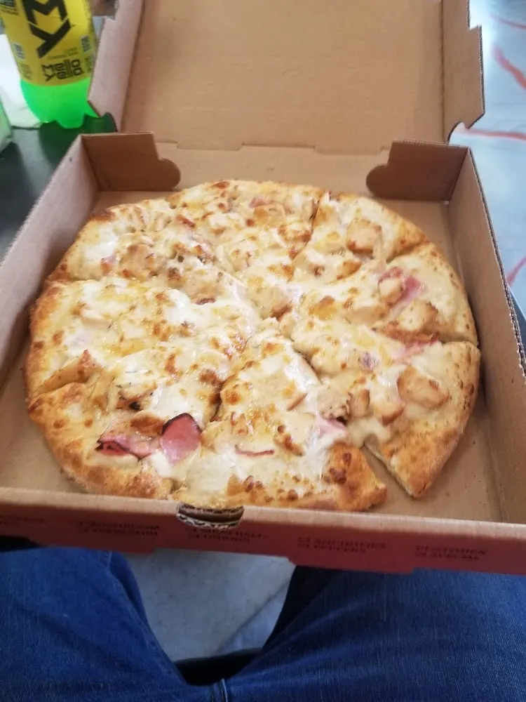 Chicken Cordon Bleu Pizza